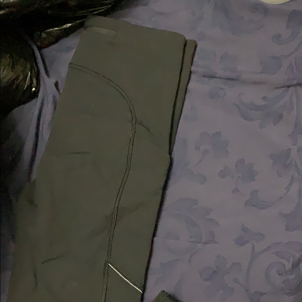 ONLY WORN FOR AN HOUR! Lulu Leggings